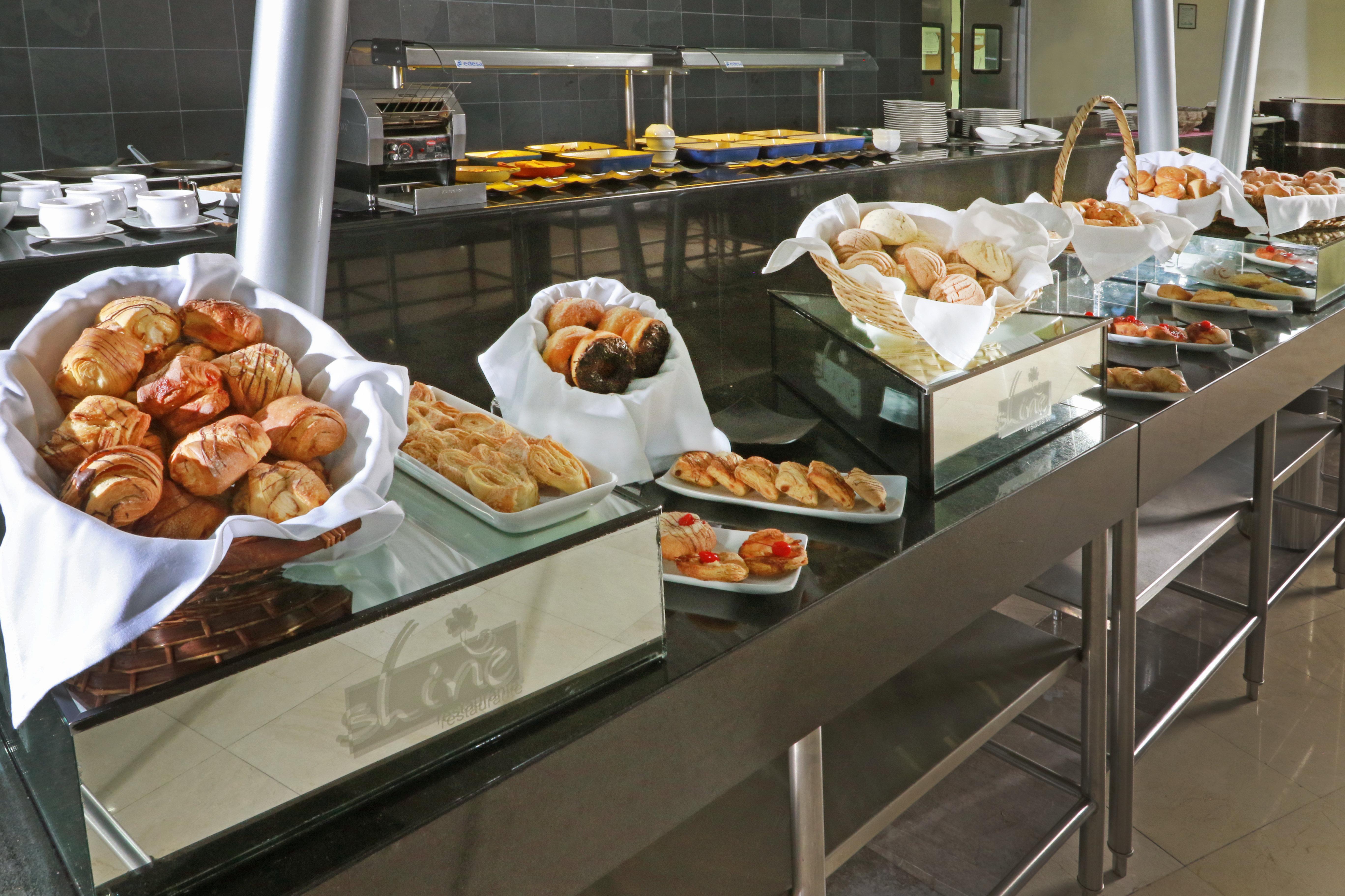 Hotel Crowne Plaza Leon By Ihg Zewnętrze zdjęcie
